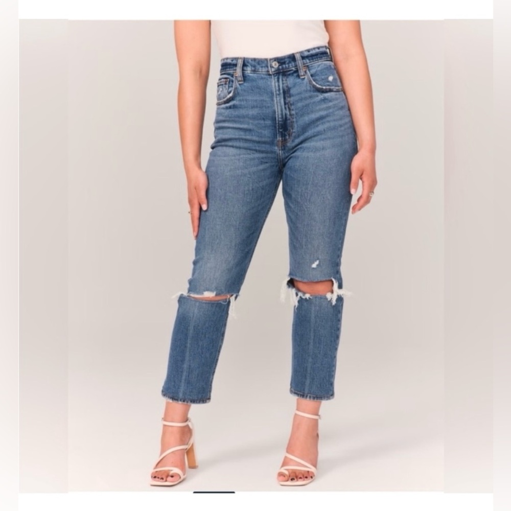 Abercrombie & Fitch ankle straight ultra high rise 12L